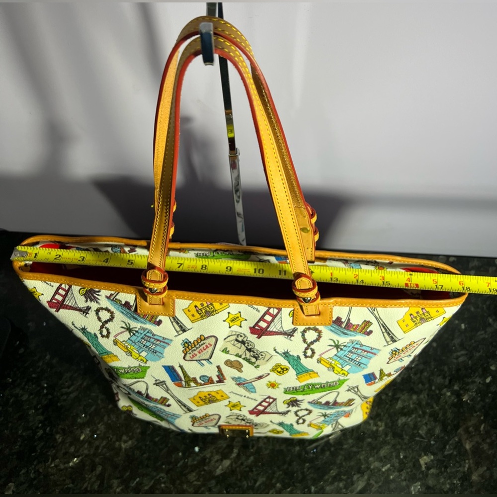 HTF Sold Out Dooney & Bourke Americana Landmark Tote - Picture 11 of 12